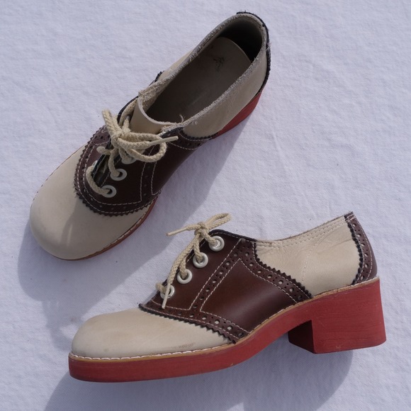 Vintage 1970s Fanfare platform saddle shoe lace up oxfords - Picture 5 of 7